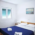 Apartman Tori *